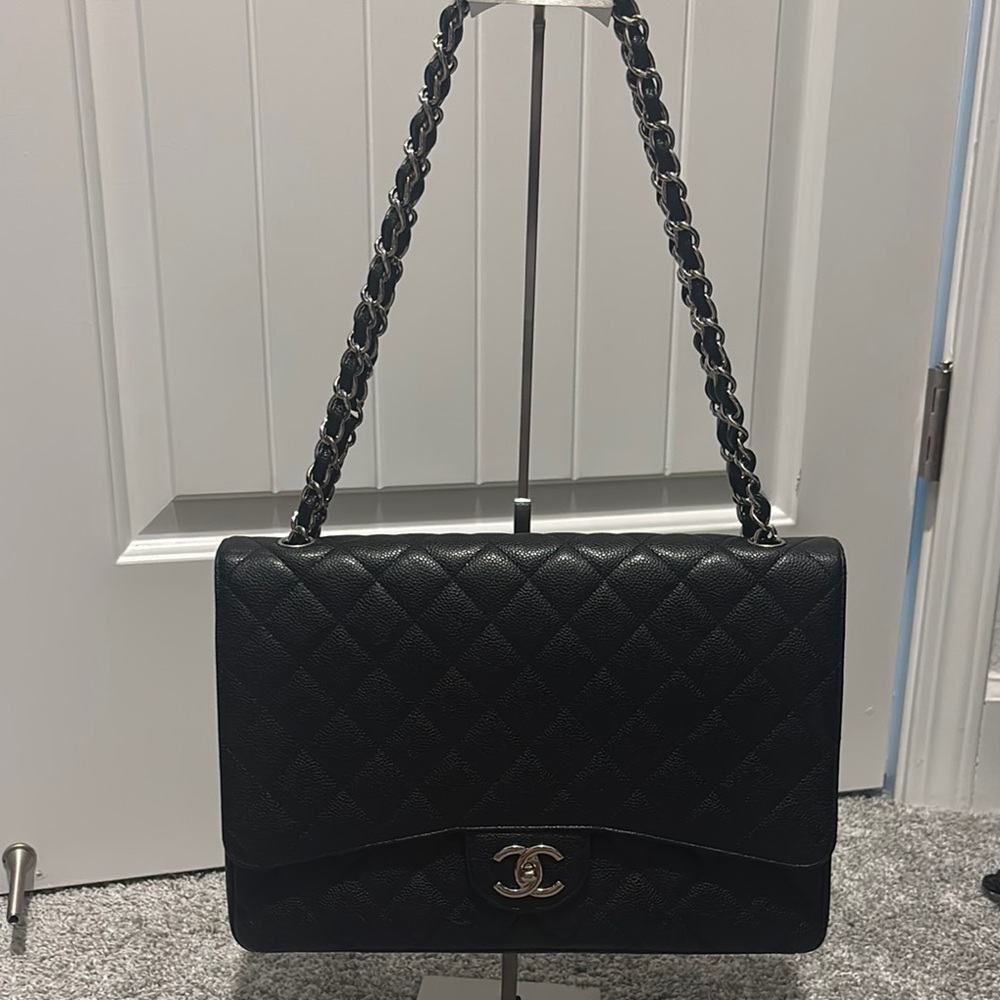 Chanel MAXI Classic Double Flap Bag Black Caviar Silver Hardware